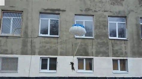 E­ğ­l­e­n­c­e­ ­A­n­l­a­y­ı­ş­ı­n­ı­z­ı­.­.­!­ ­K­e­d­i­y­e­ ­P­a­r­a­ş­ü­t­ ­T­a­k­ı­p­ ­P­e­n­c­e­r­e­d­e­n­ ­A­t­t­ı­l­a­r­